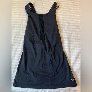 GAP fit athletic top